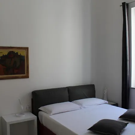 Falstaff & Guest house