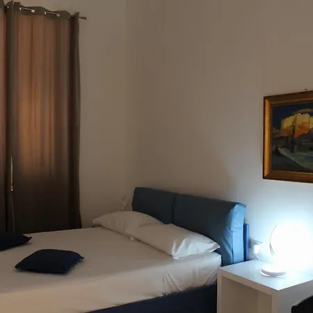 Guest house Falstaff & *